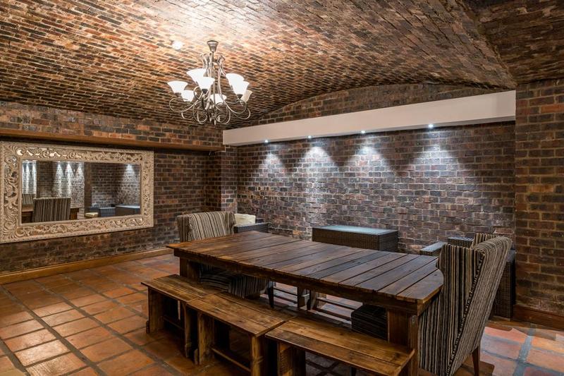 To Let 1 Bedroom Property for Rent in Somerset West Western Cape